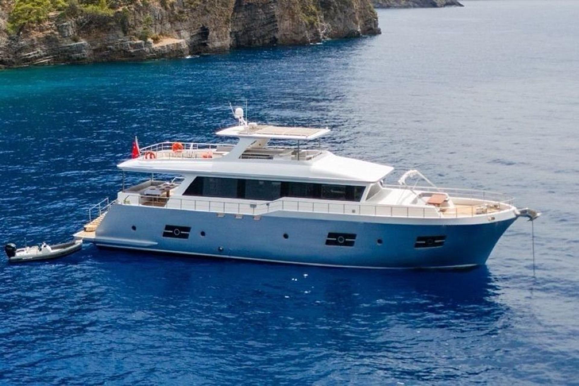 Kiralık Özel yapım 27m Motoryat - 867 - photo 1