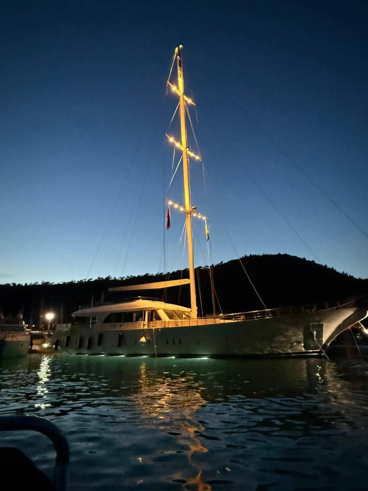 Özel yapım 42m Gulet