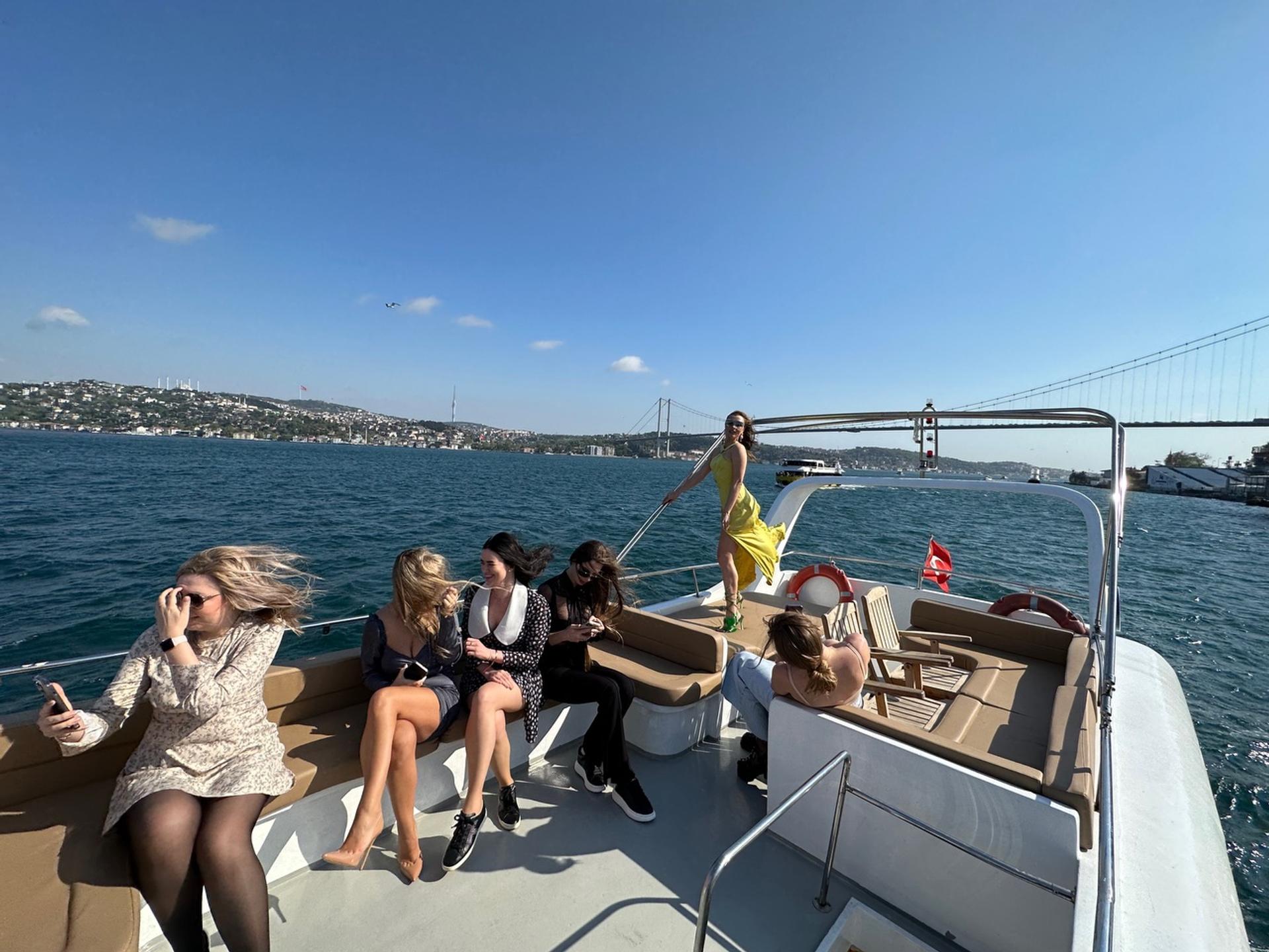 Kiralık Özel yapım 18m Motoryat - 80 - photo 10
