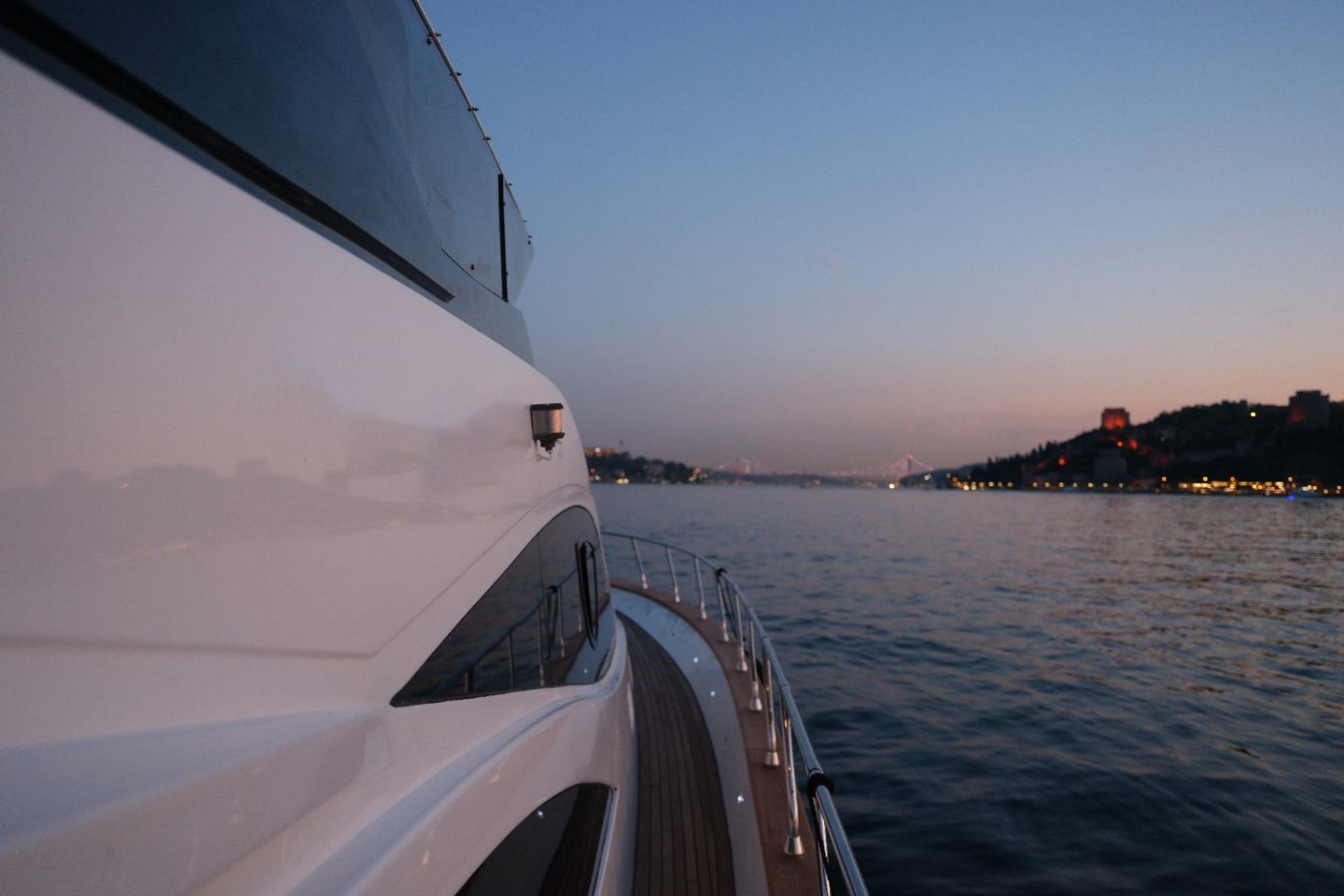 Rental Custom made 22m Motor Yacht - 229 - photo 18