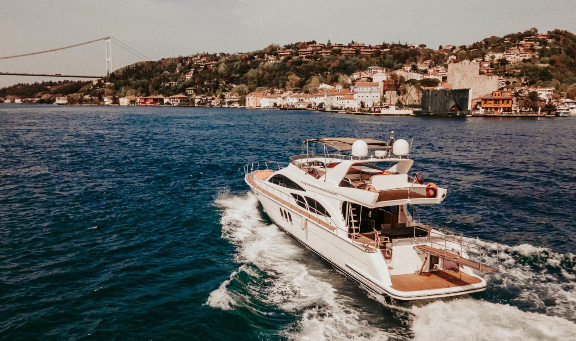 Kiralık Azimut 22m Motoryat - 227 - photo 21