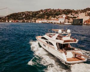 Azimut 22m Motor Yacht