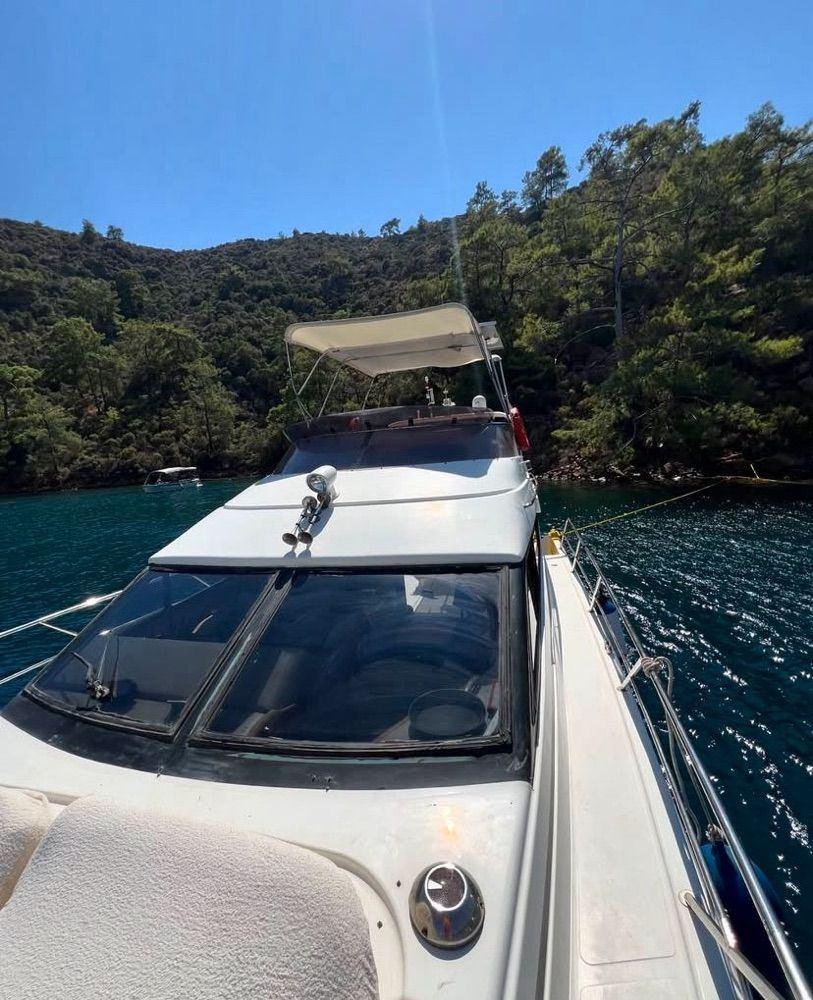 Rental Eurocraft 14m Motor Yacht - 963-5