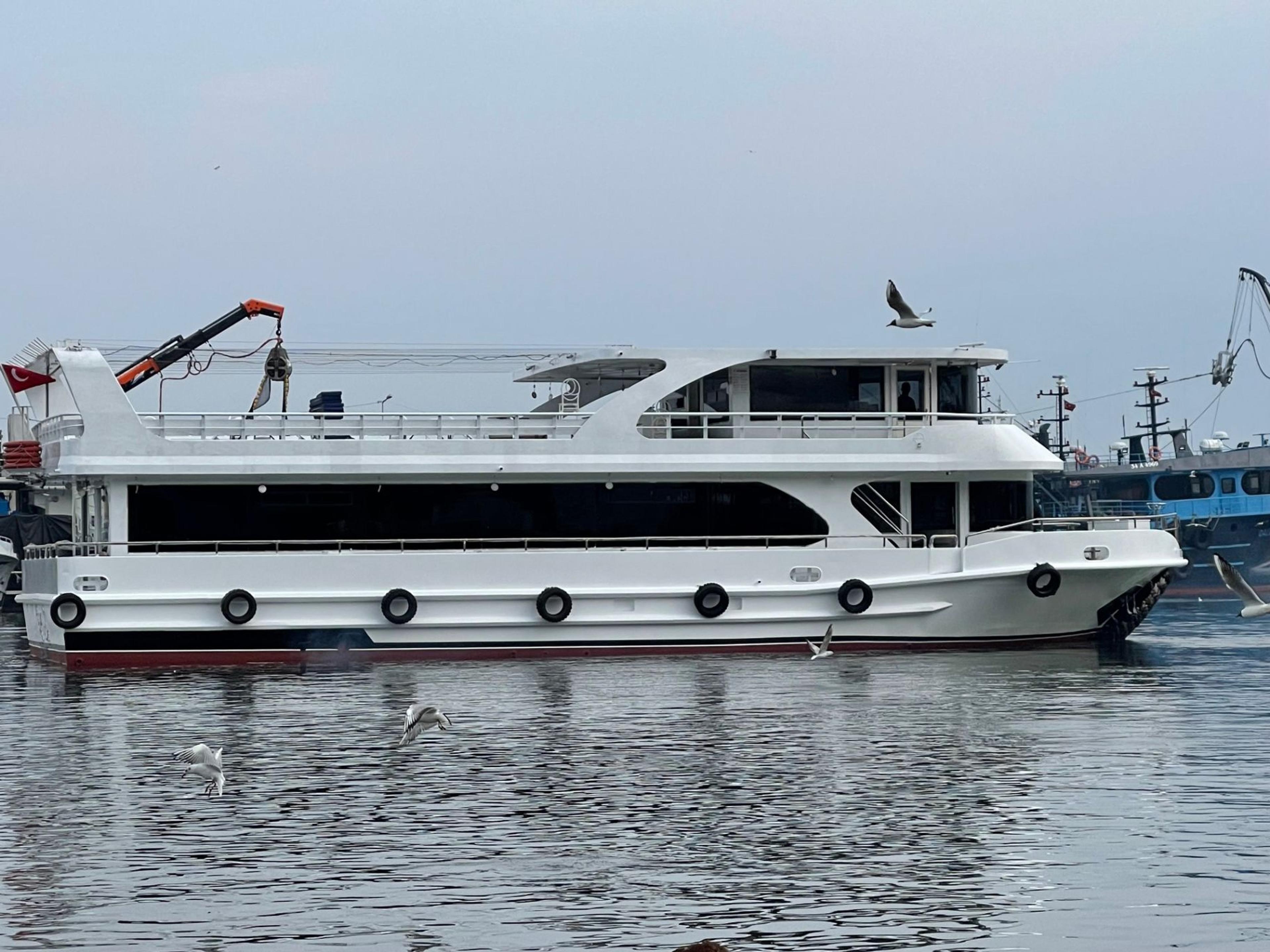 Rental Custom made 24m Party Boat - 67 - photo 5