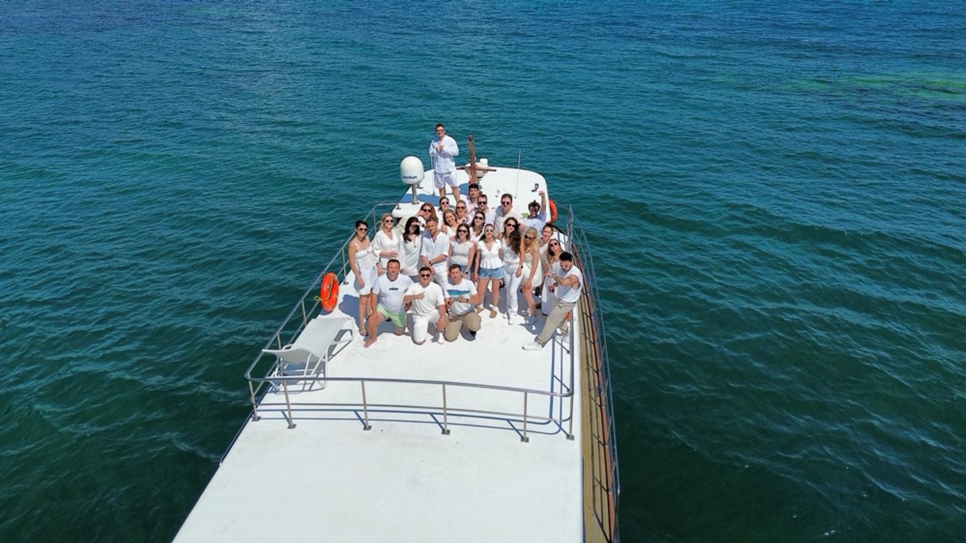 Rental Custom made 21m Motor Yacht - 1137 - photo 4