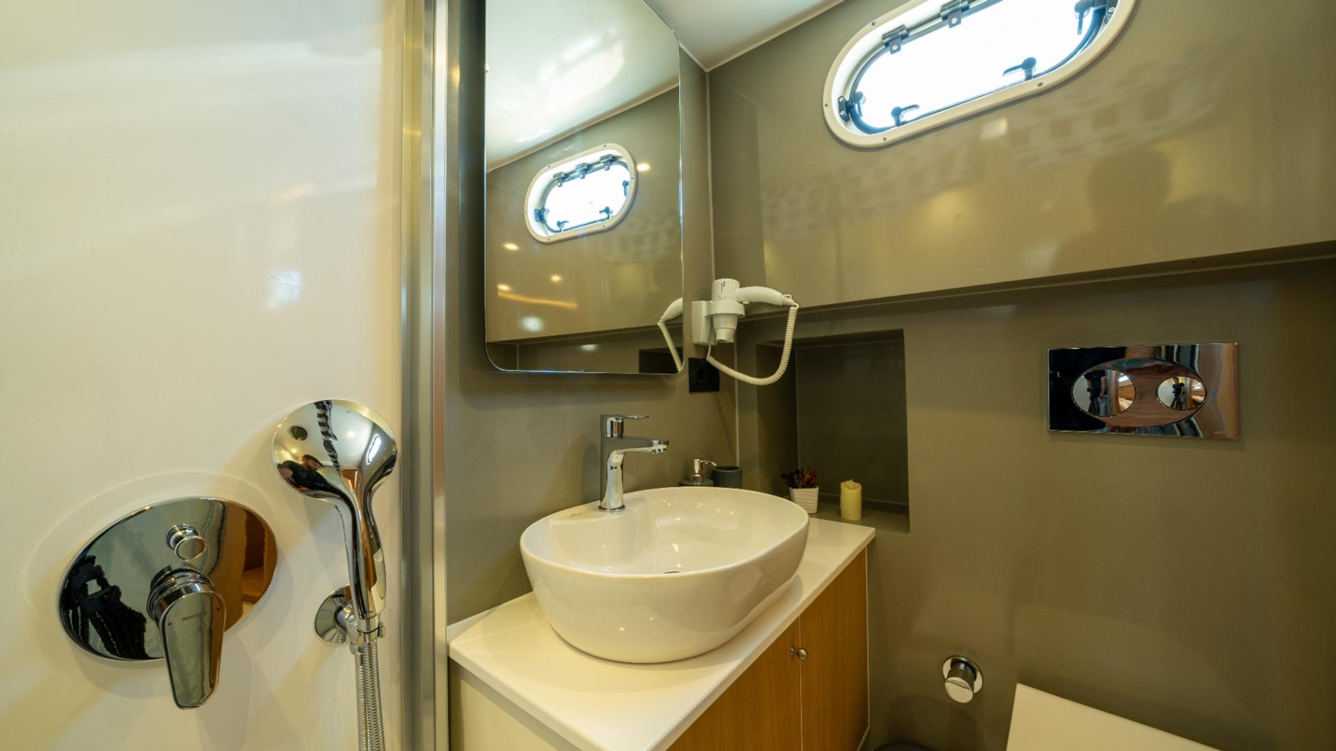 Kiralık Özel yapım 18m Gulet - 1075 - photo 18