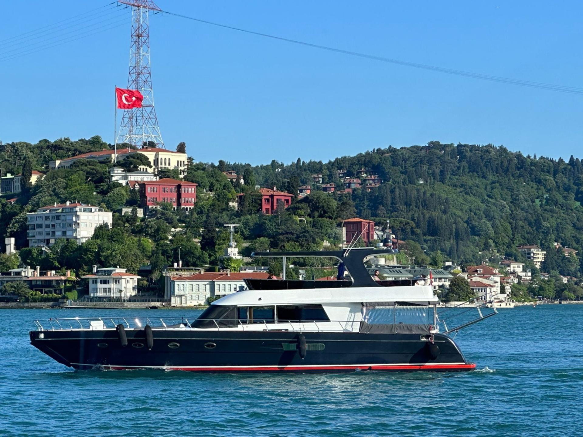 Rental Custom made 20m Motor Yacht - 361 - photo 1