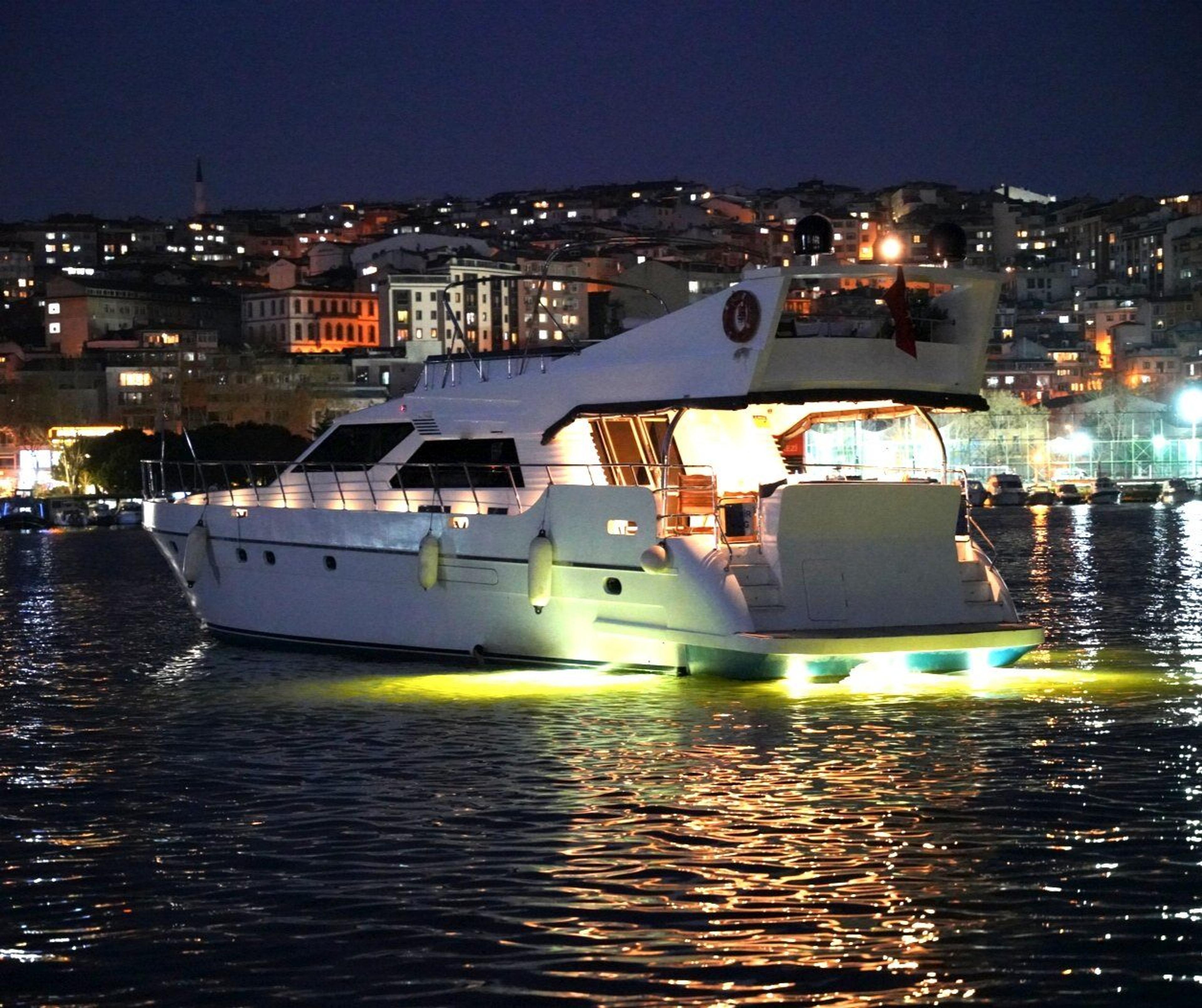 Kiralık Özel yapım 24m Motoryat - 814 - photo 5