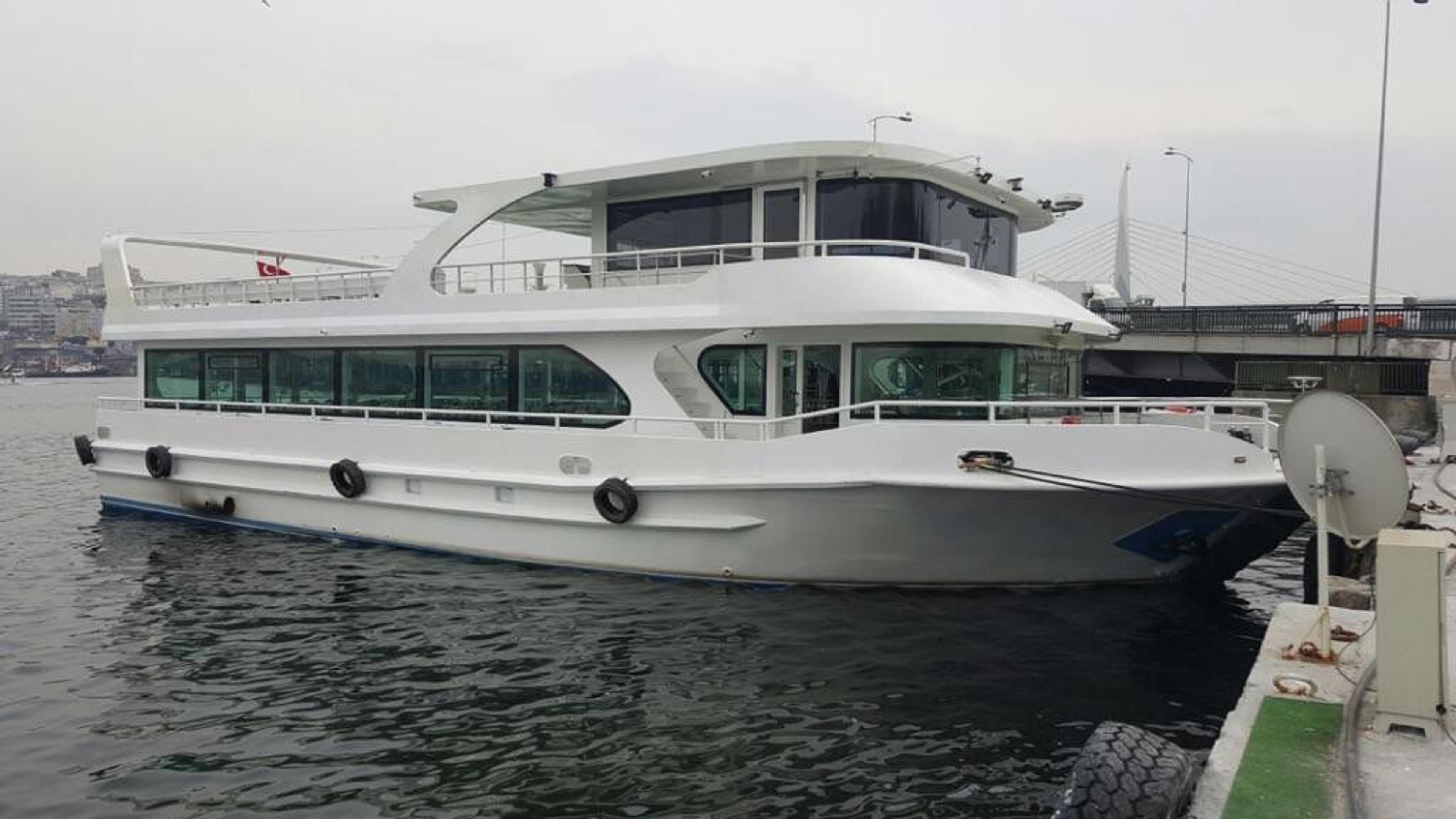 Rental Custom made 24m Party Boat - 67 - photo 3