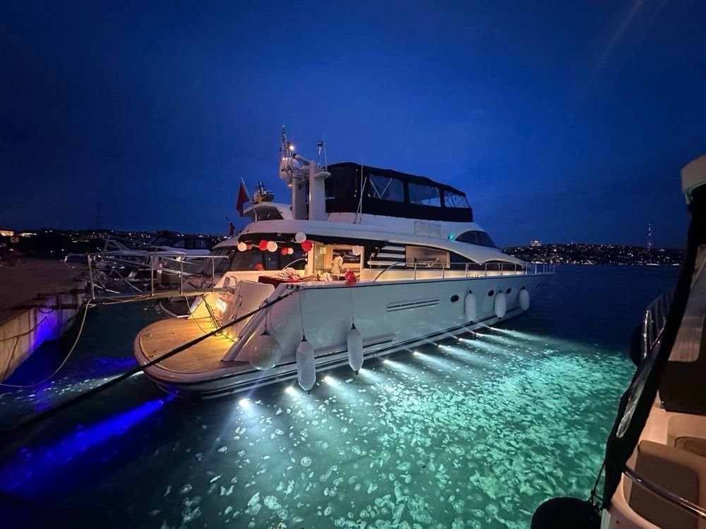 Özel yapım 24m Motoryat