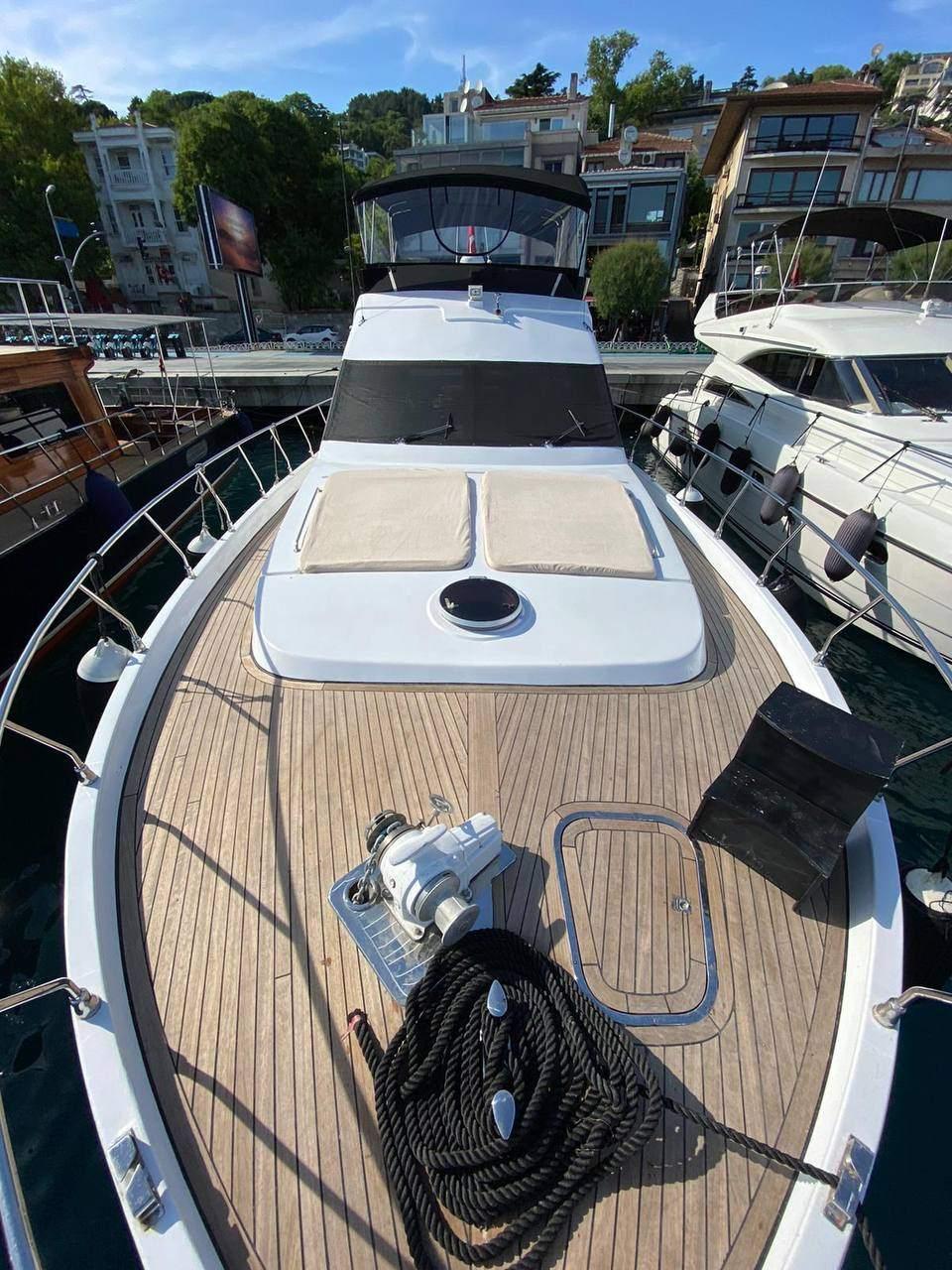 Rental Custom made 18m Motor Yacht - 49-11