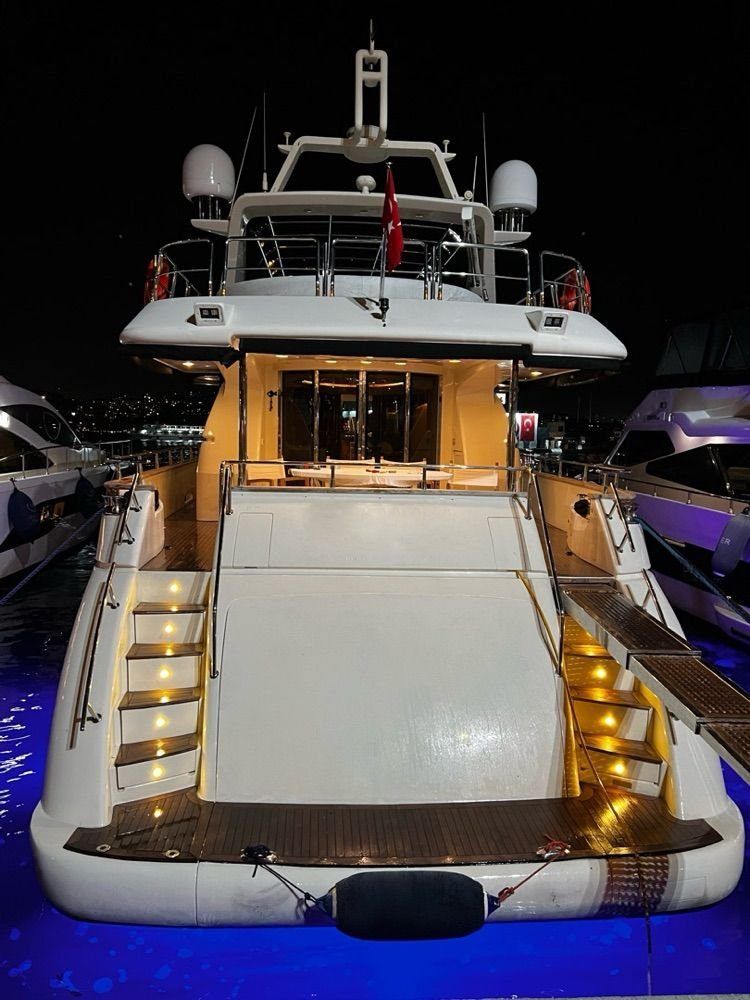 Azimut 27m Motoryat