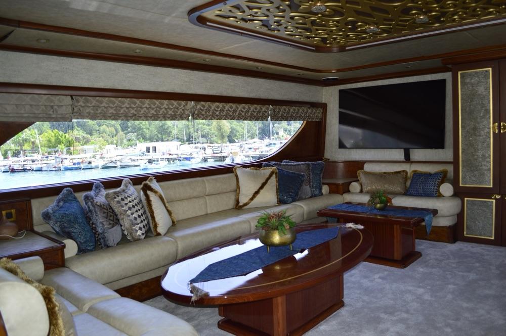 Rental Custom made 27m Motor Yacht - 543-40