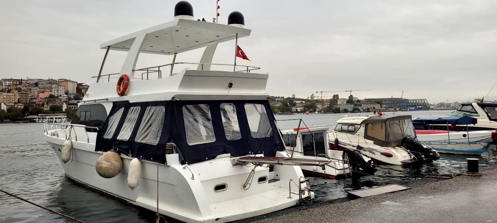 Rental Custom made 17m Motor Yacht - 97-21