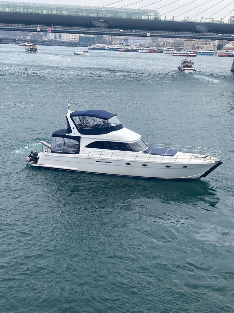 Rental Custom made 17m Motor Yacht - 35-19