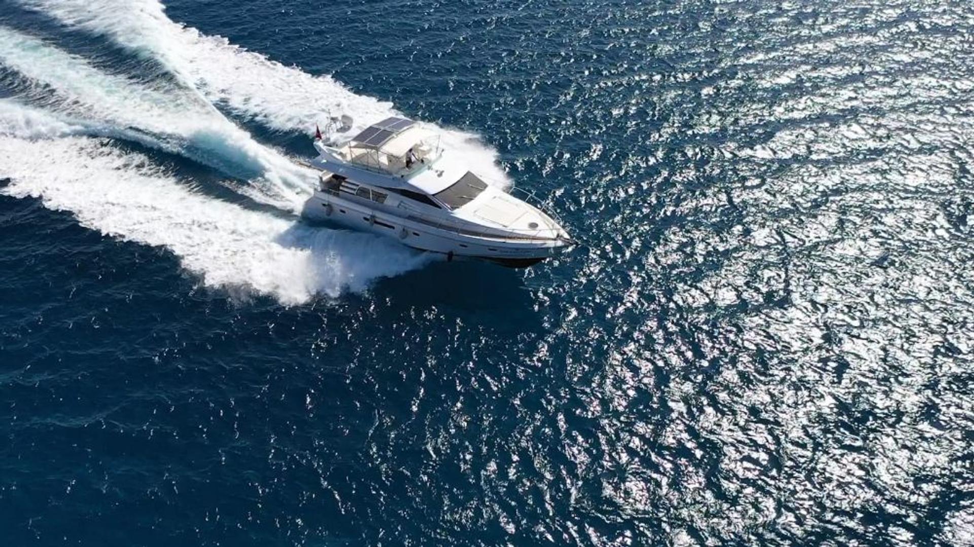 Kiralık Özel yapım 20m Motoryat - 1055 - photo 3