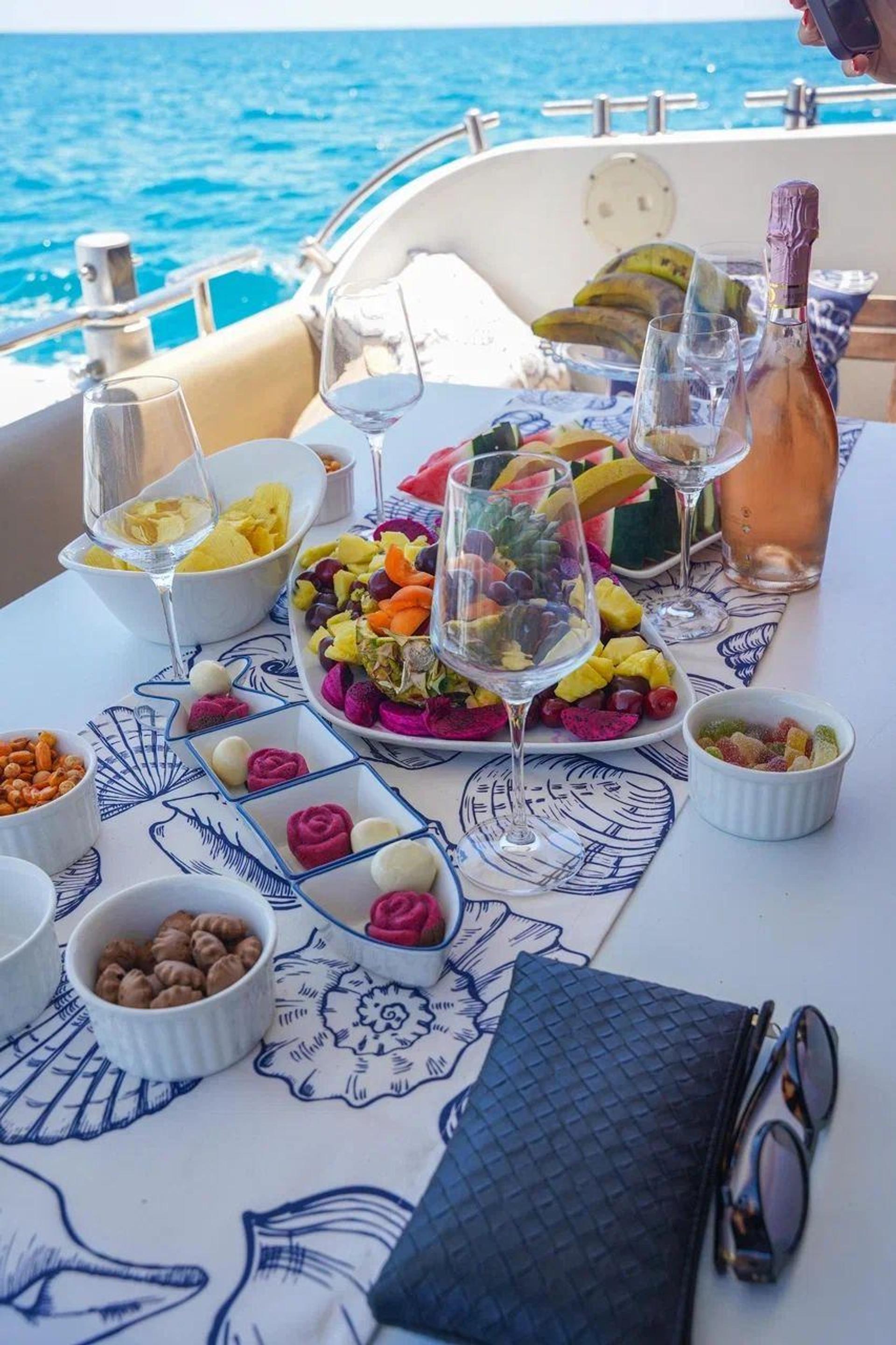 Rental Eurocraft 13m Motor Yacht - 566 - photo 10