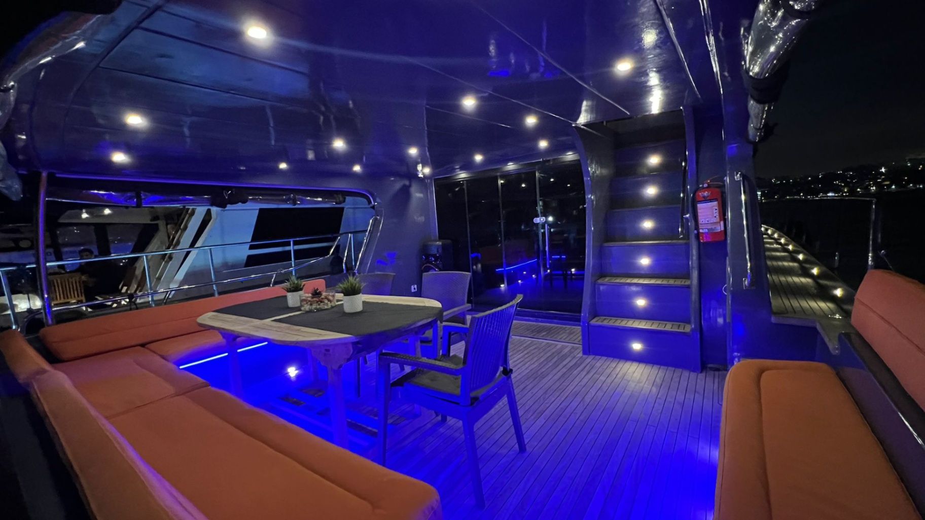 Özel yapım 21m Motoryat