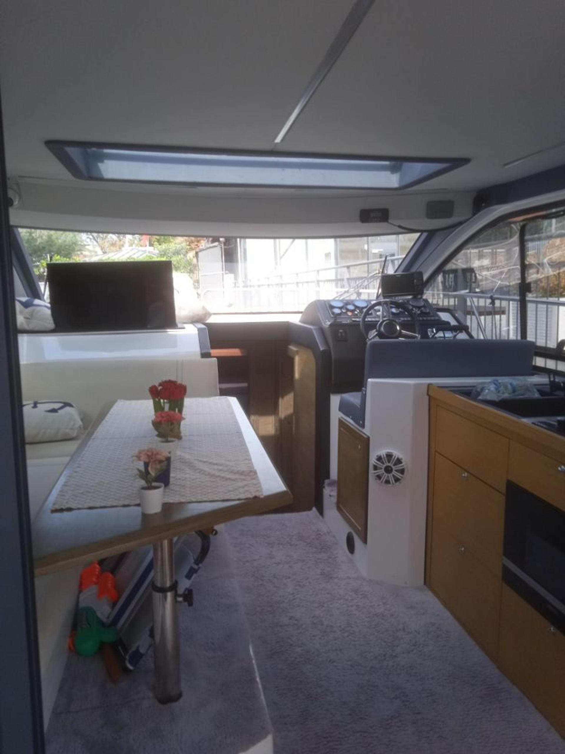Rental Ocean Yachts 12m Motor Yacht - 694 - photo 5