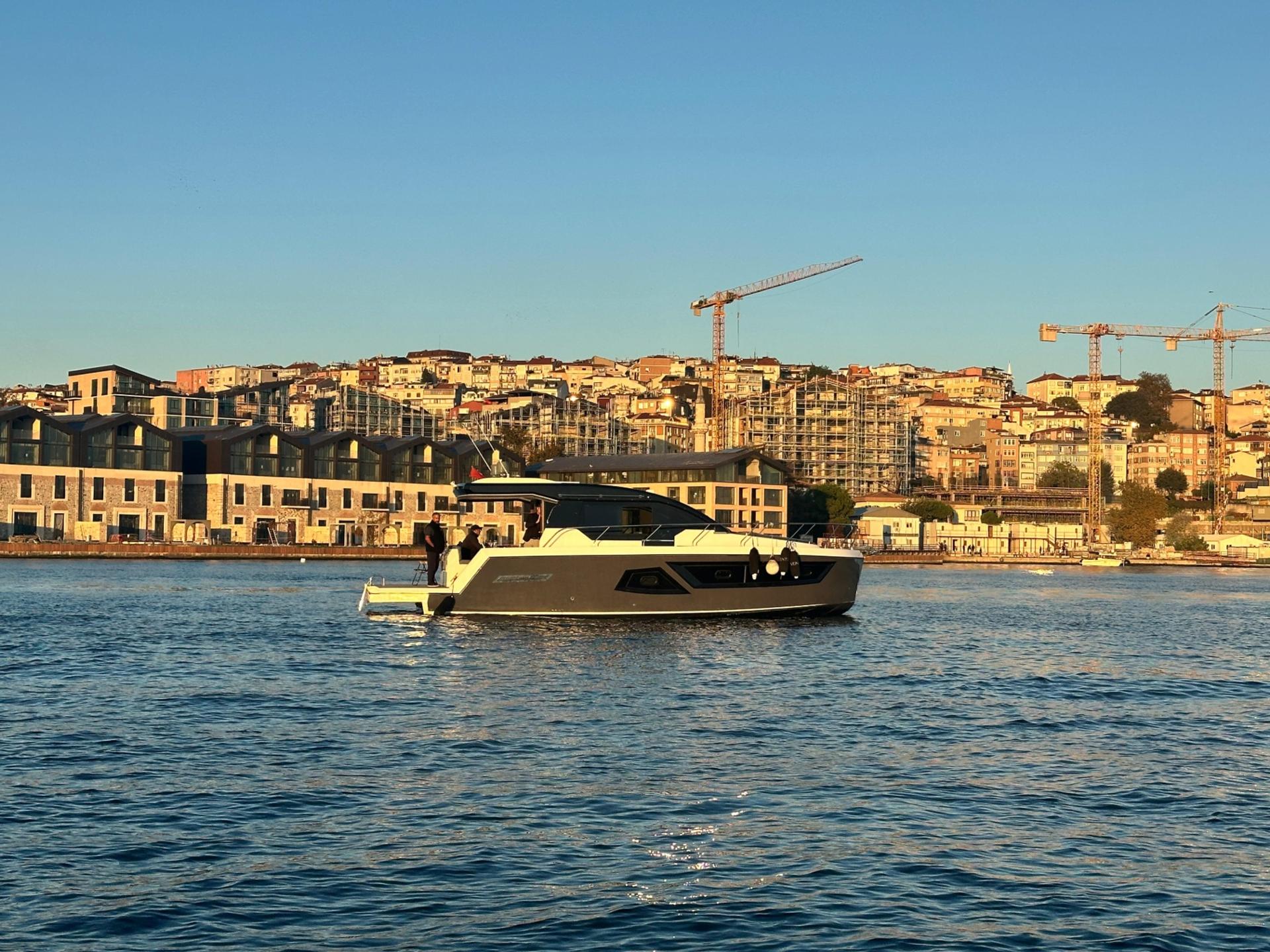 Rental Ocean Yachts 12m Motor Yacht - 694 - photo 19