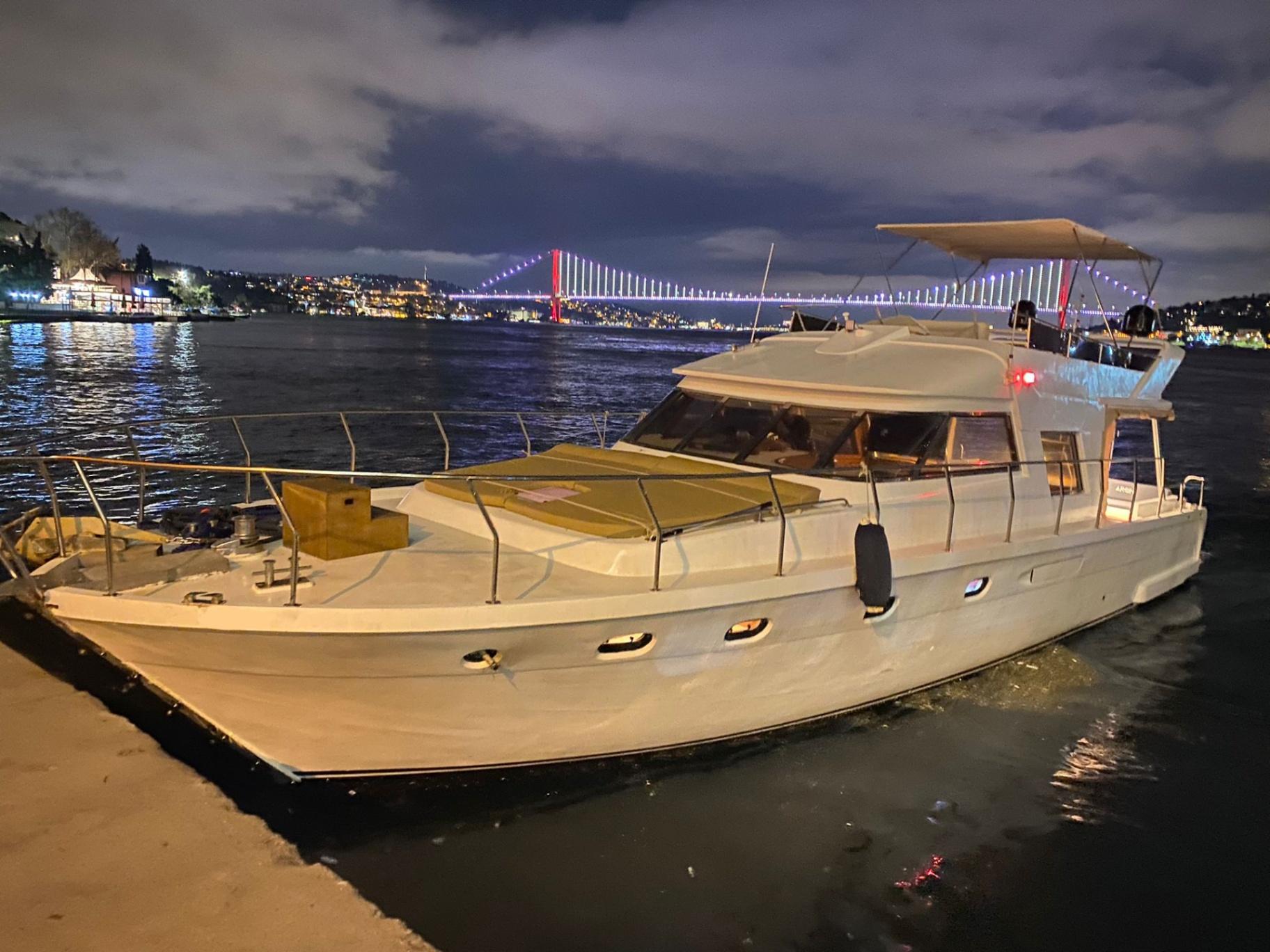 Rental Custom made 16m Motor Yacht - 338-4