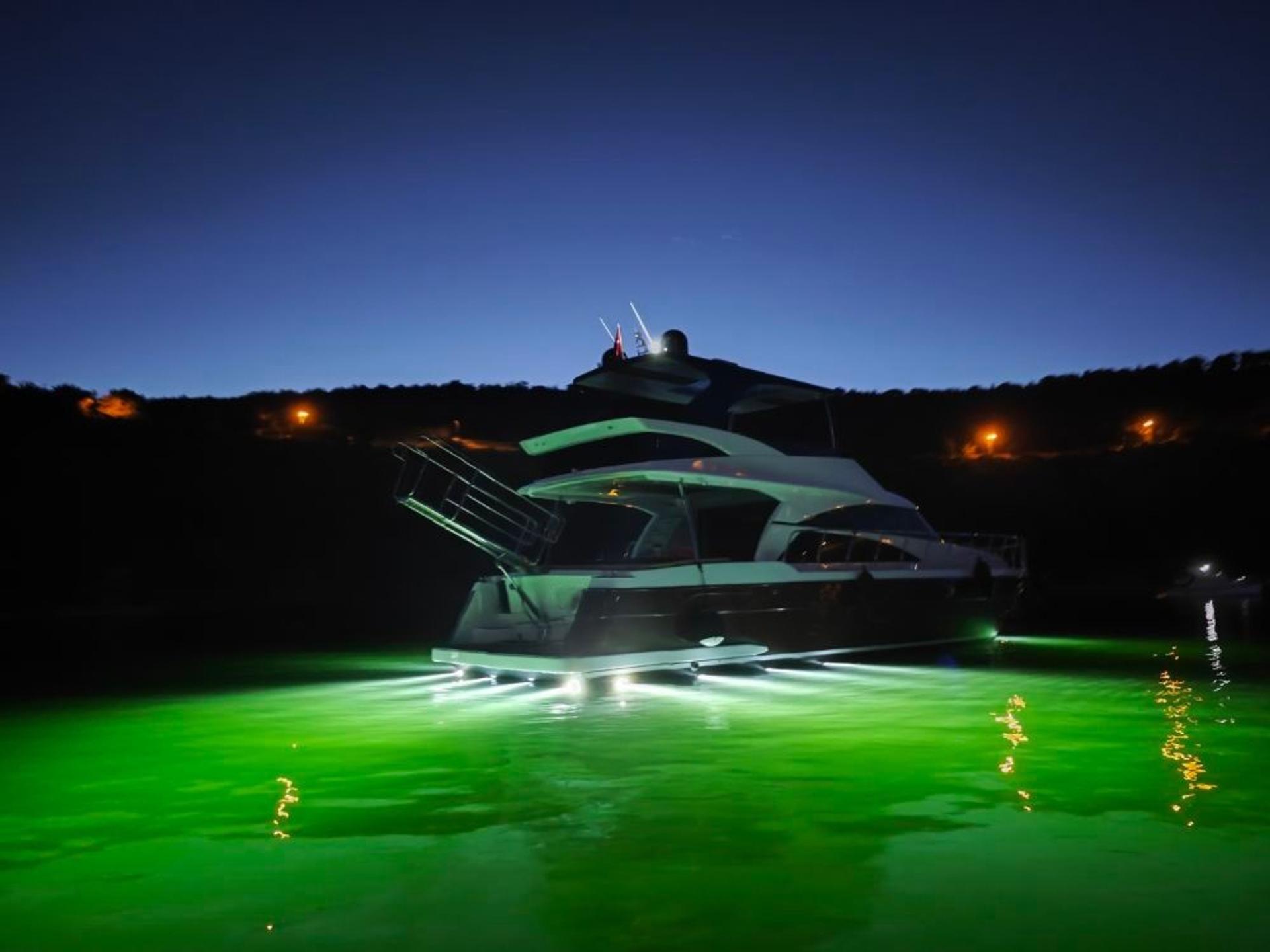 Rental Custom made 17m Motor Yacht - 42 - photo 4