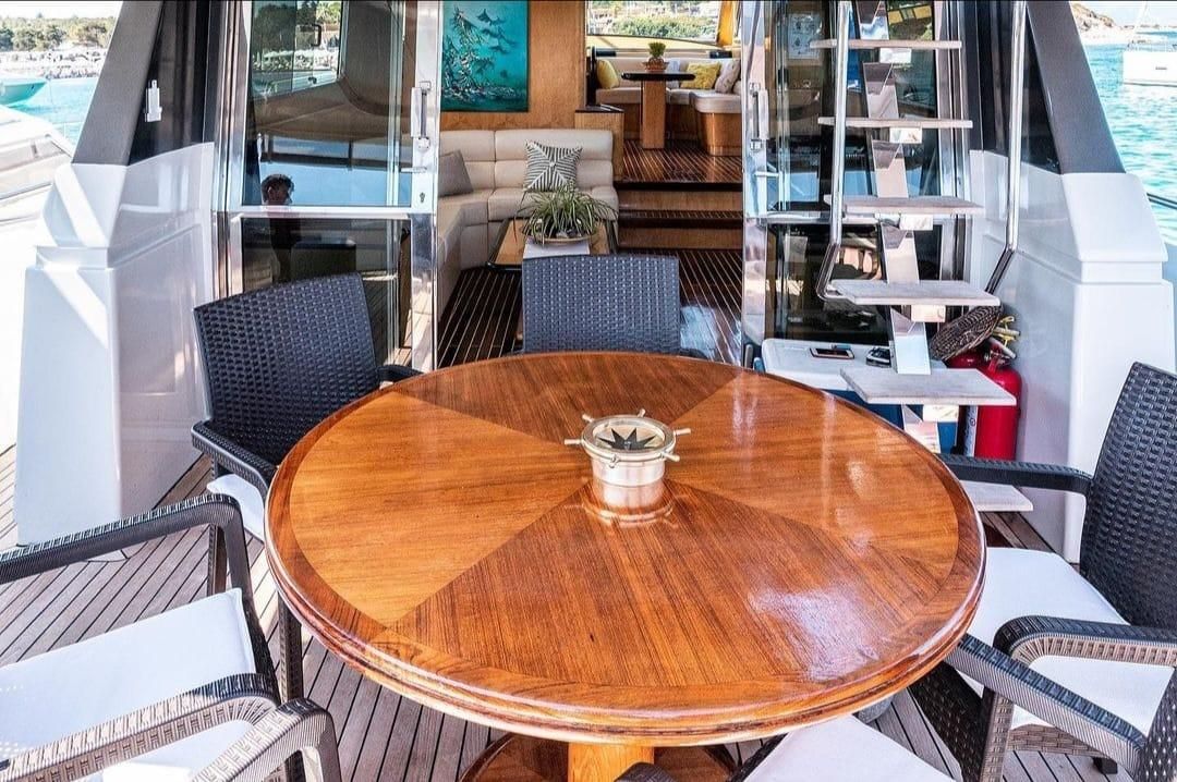 Canados 20m Motor Yacht