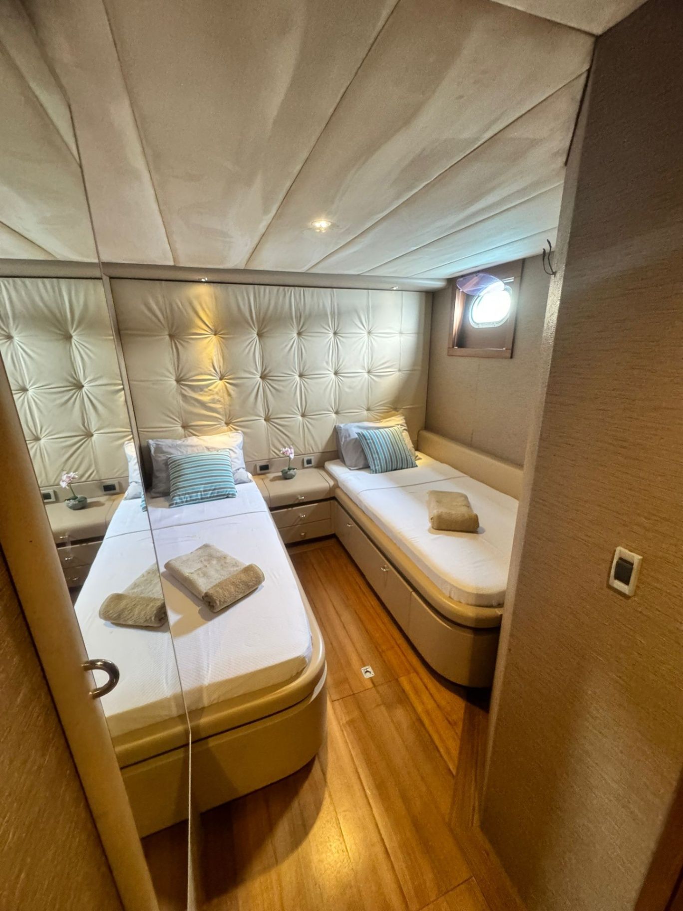 Özel yapım 28m Motoryat