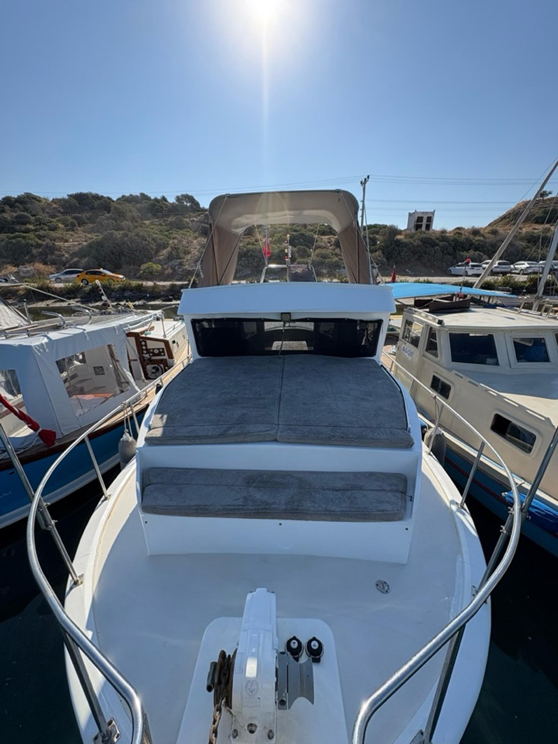 Rental Custom made 10m Motor Yacht - 813 - photo 29