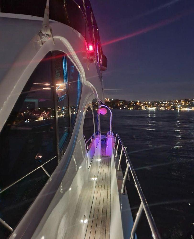 Rental Custom made 19m Motor Yacht - 453-17