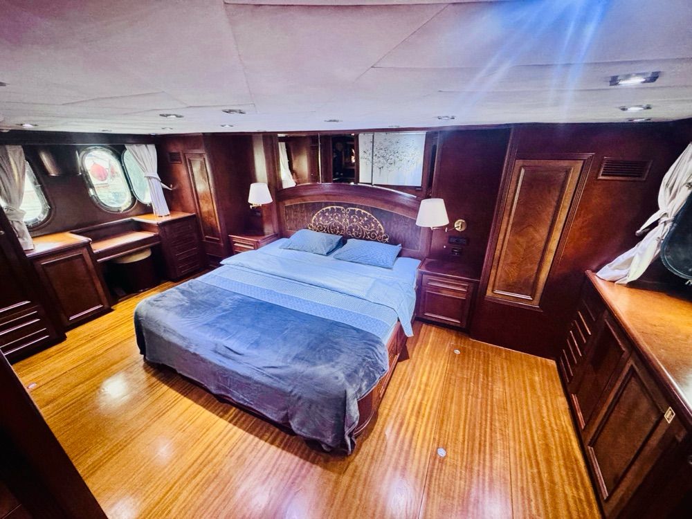 Özel yapım 33m Motoryat