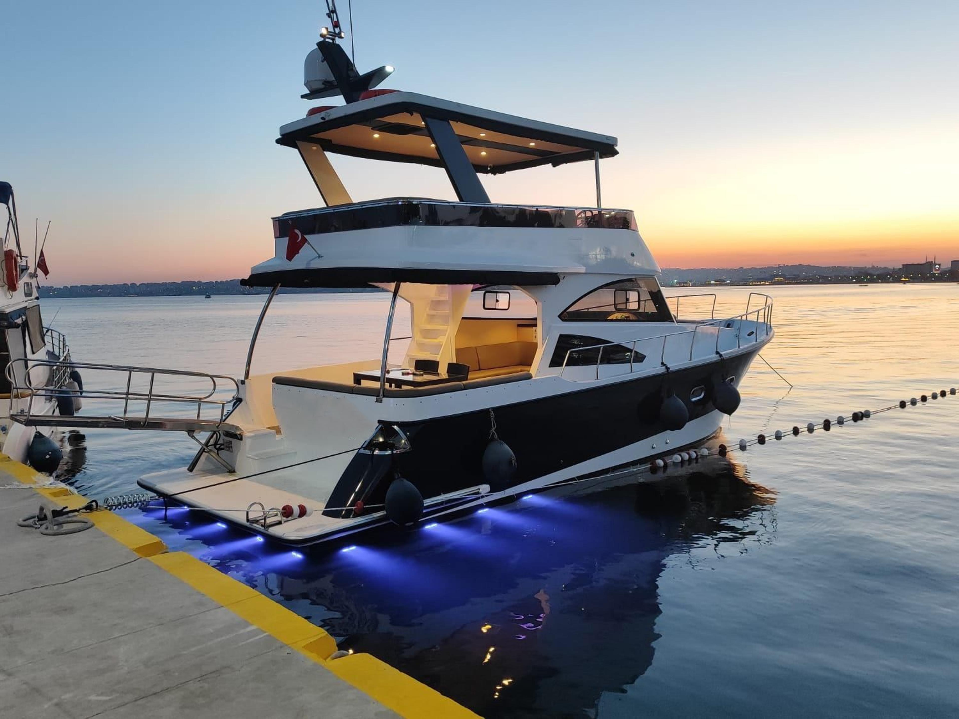 Kiralık Özel yapım 12.5m Motoryat - 466 - photo 3