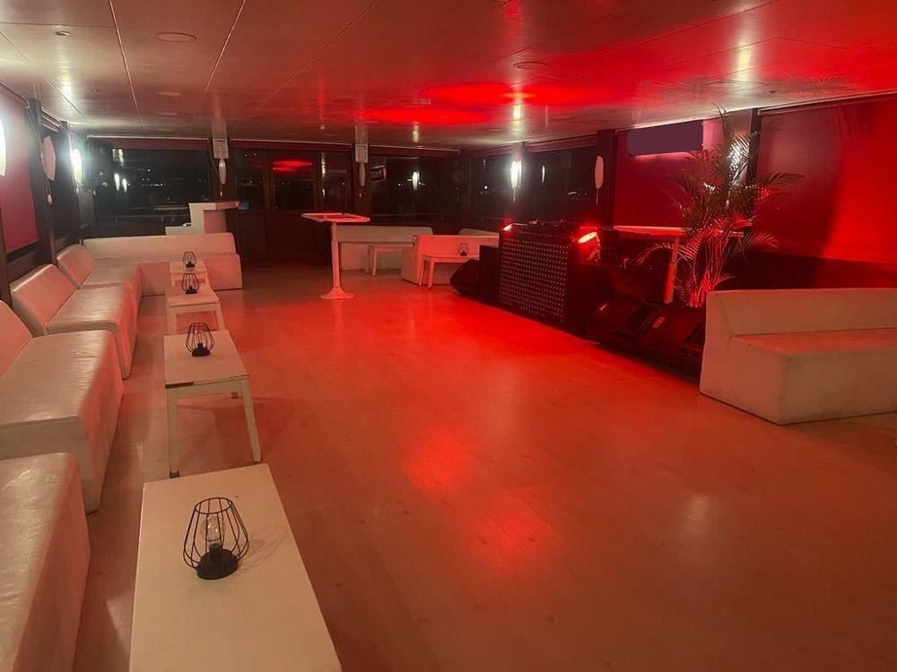 Rental Custom made 26m Party Boat - 313-7