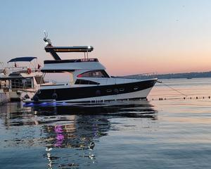 Custom made 12.5m Motor Yacht