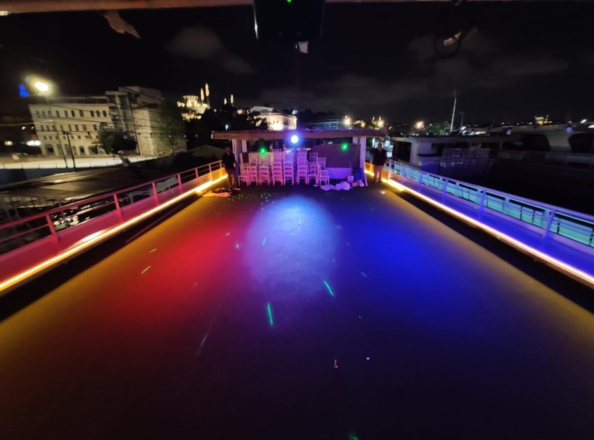 Rental Custom made 24m Party Boat - 1128 - photo 7