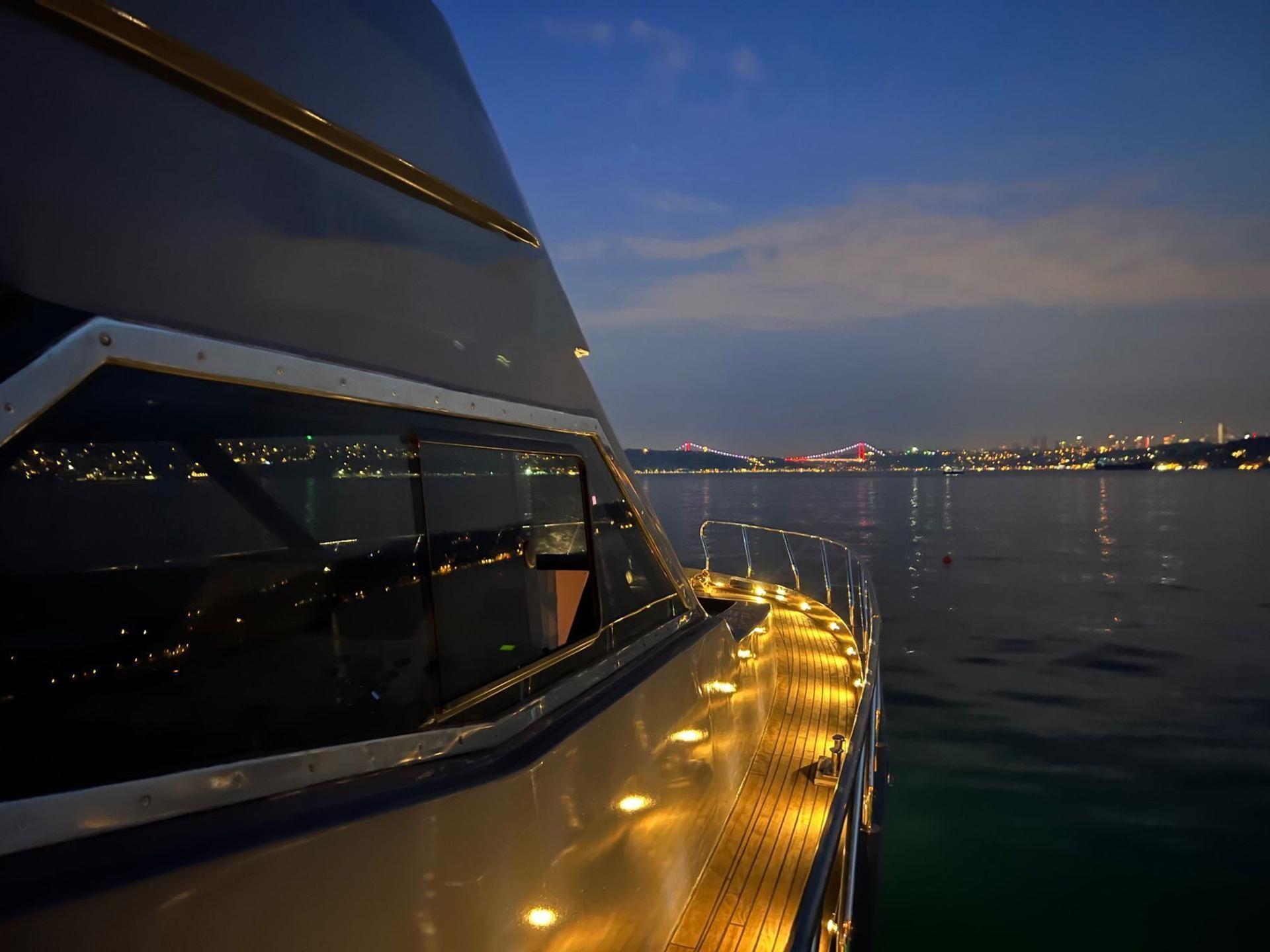 Rental Custom made 21m Motor Yacht - 695 - photo 18
