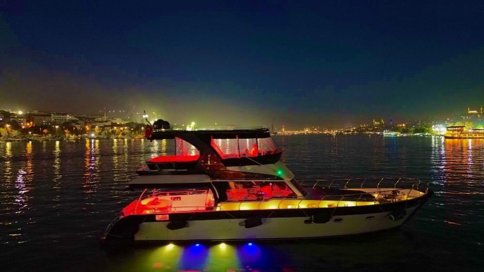 Kiralık Özel yapım 16m Motoryat - 189 - photo 4