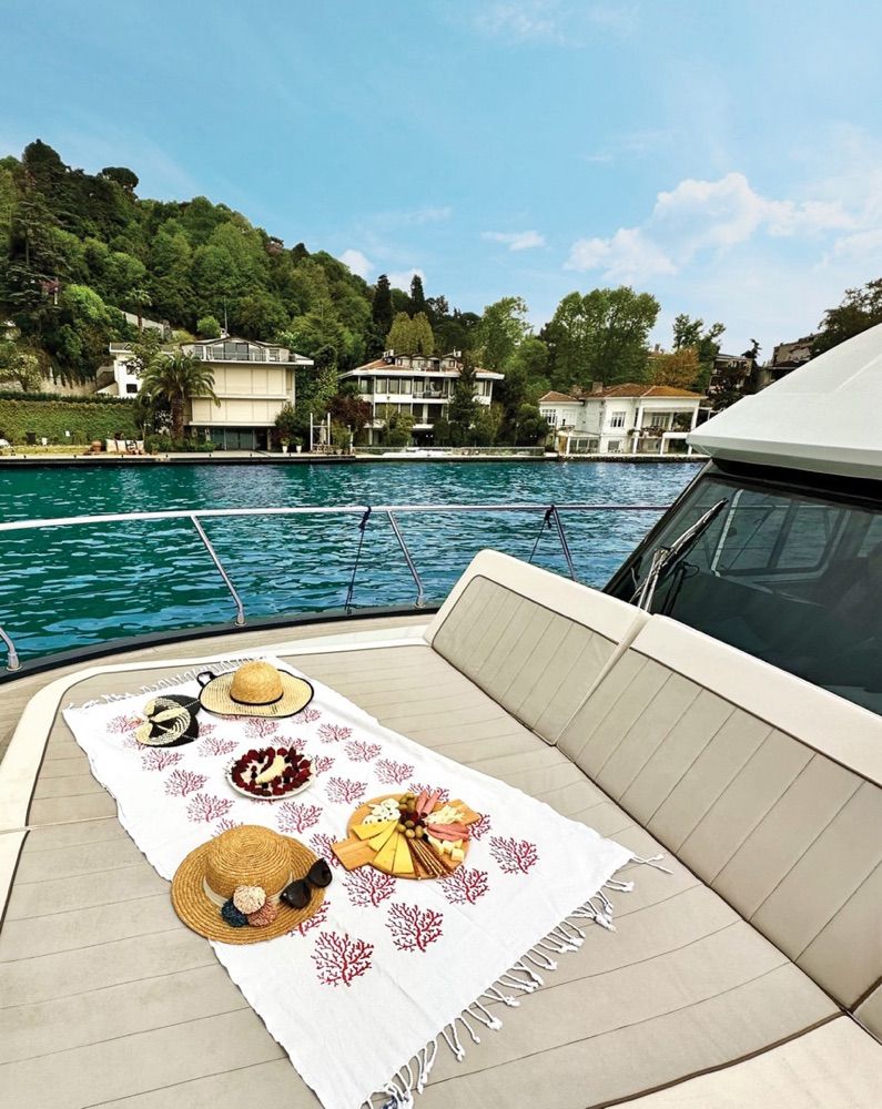 Özel yapım 14m Motoryat