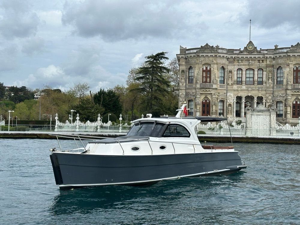Özel yapım 11m Motoryat