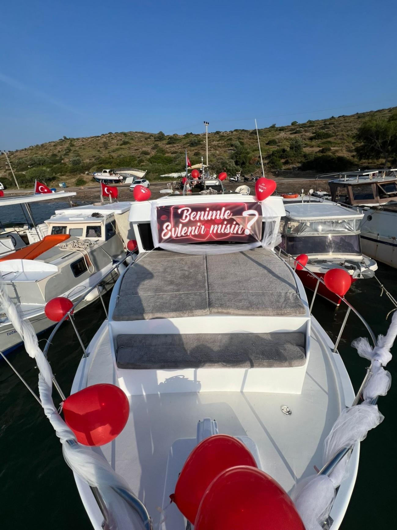 Rental Custom made 10m Motor Yacht - 813-21