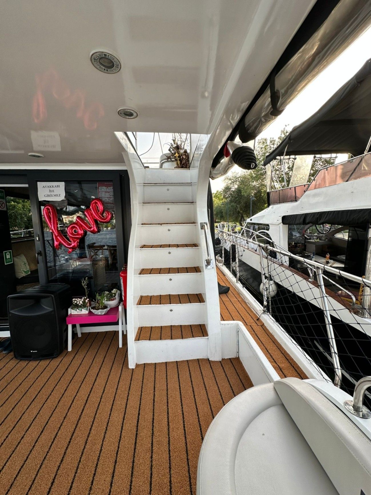 Azimut 18m Motor Yacht