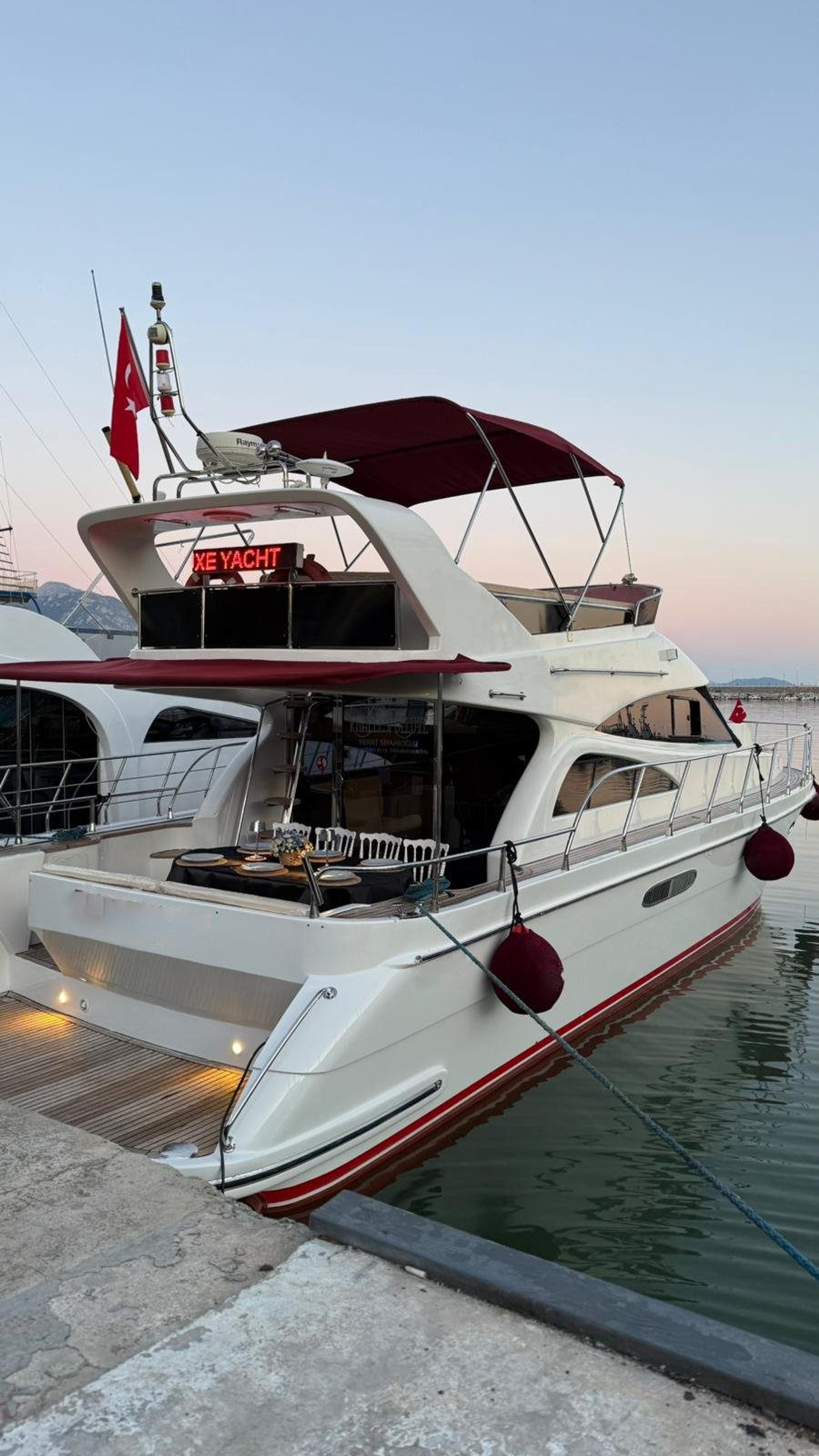 Kiralık Özel yapım 17m Motoryat - 1064 - photo 1