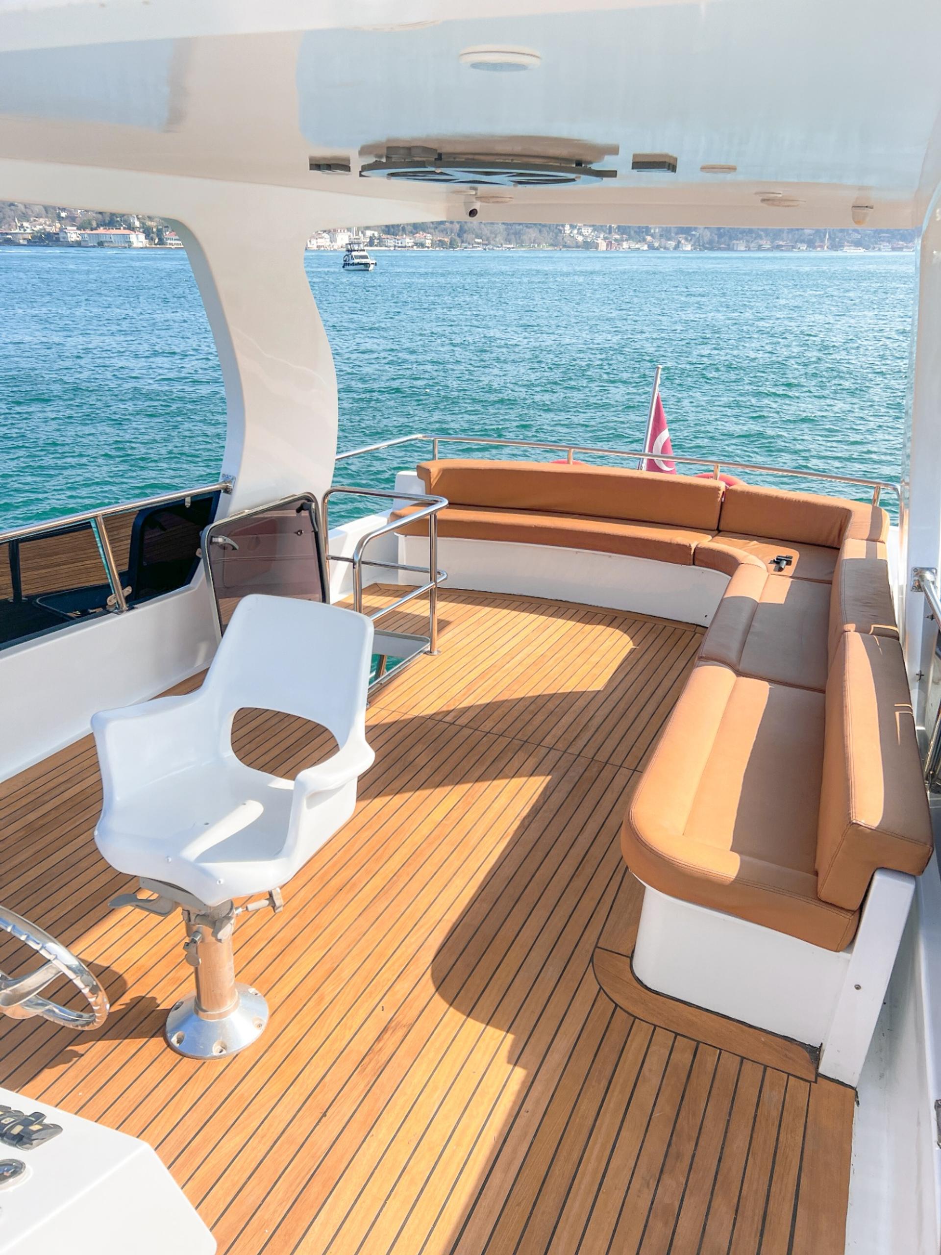 Rental Custom made 17m Motor Yacht - 5 - photo 2