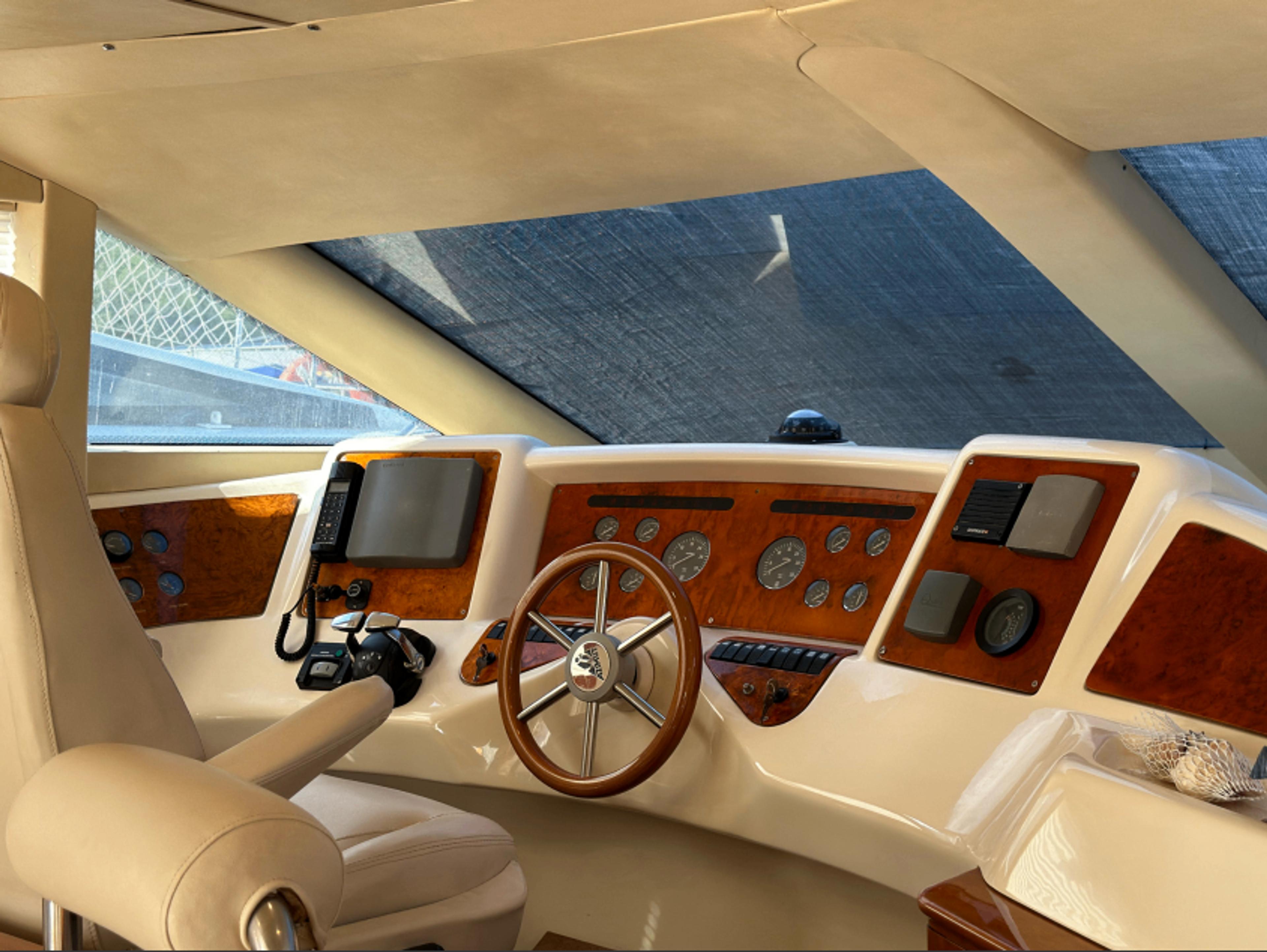 Kiralık Azimut 18m Motoryat - 511 - photo 16