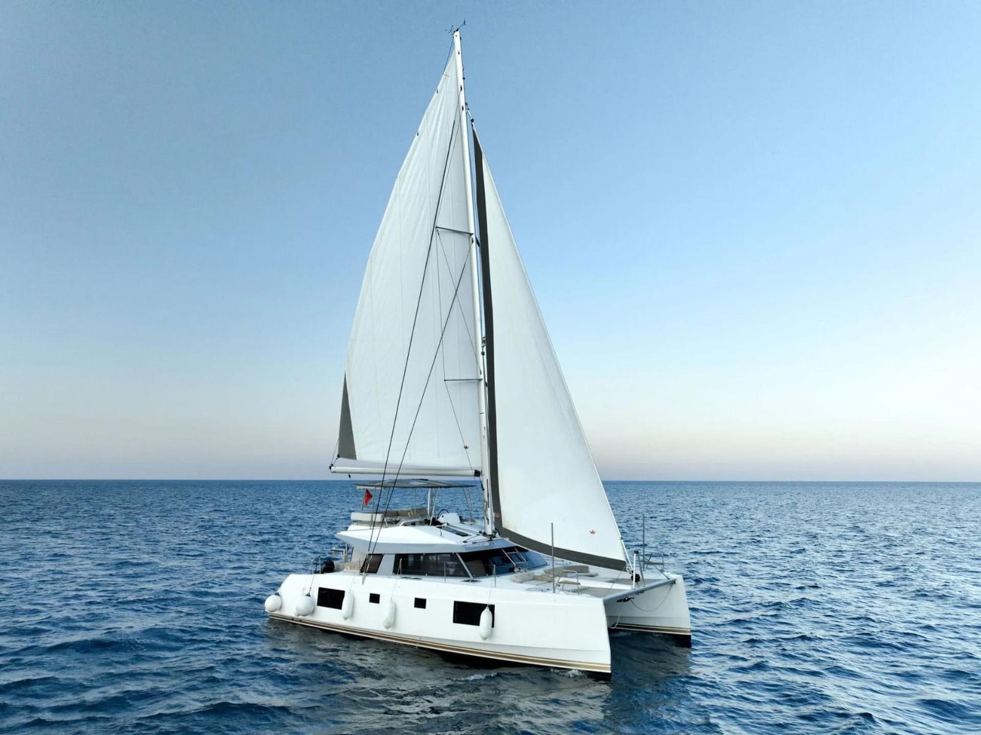 Rental Nautitech 14m Catamaran - 906 - photo 2