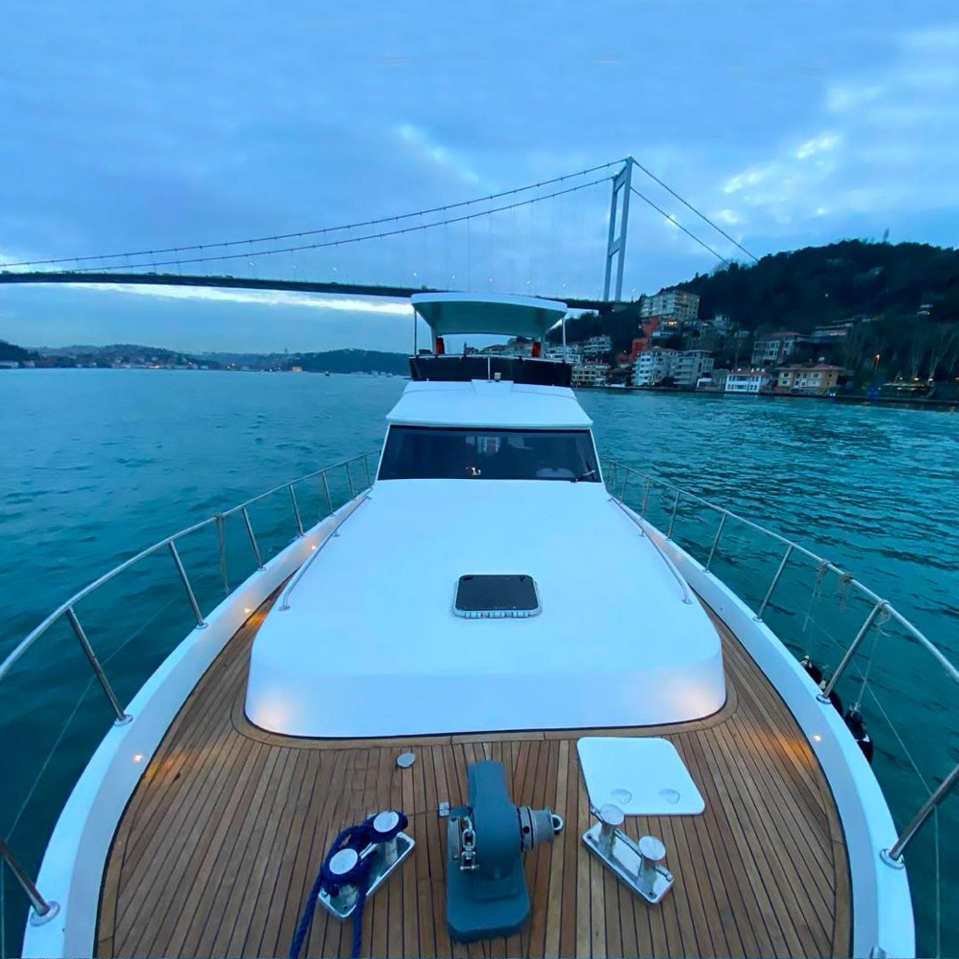 Rental Custom made 17m Motor Yacht - 411 - photo 9