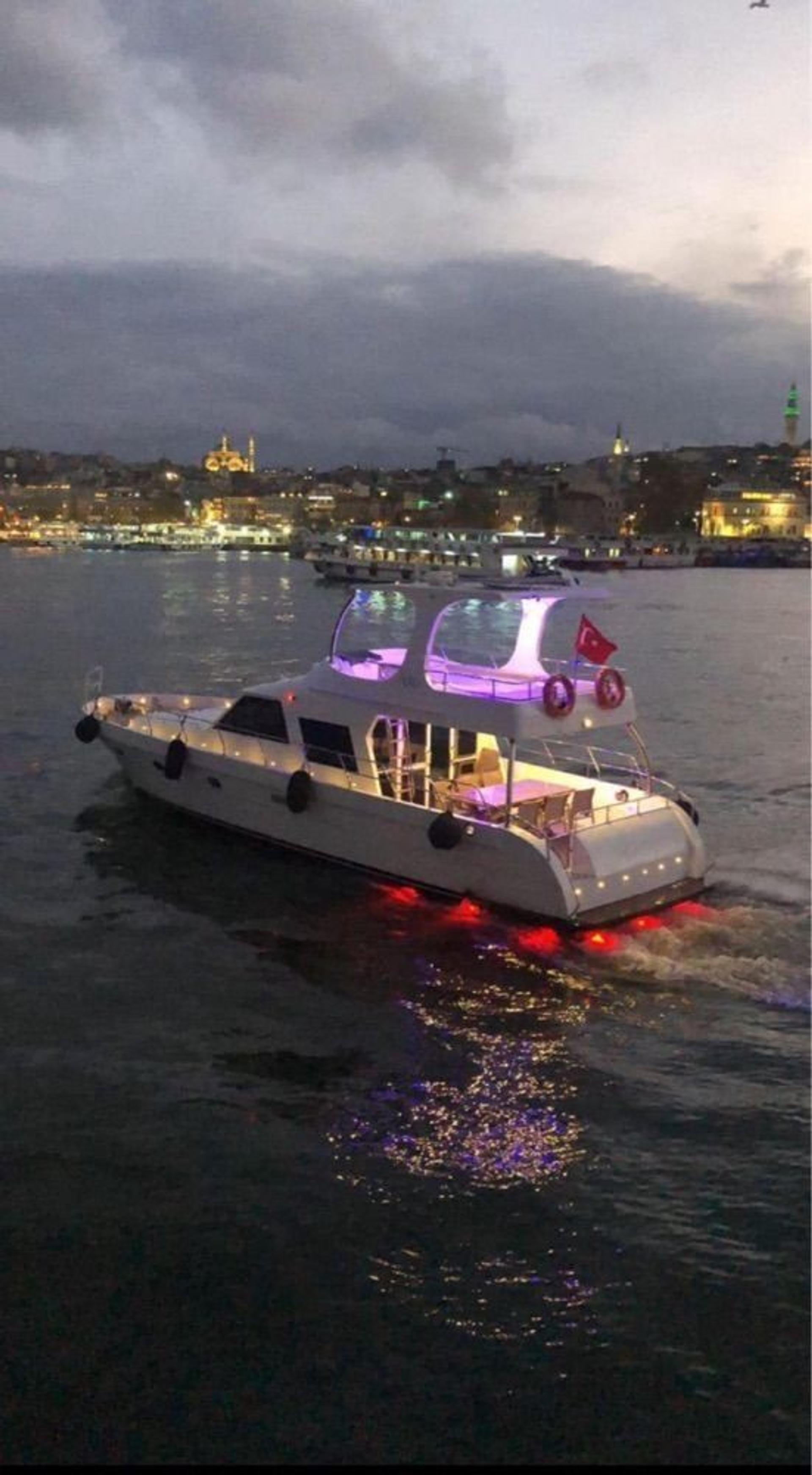 Rental Custom made 16m Motor Yacht - 1090 - photo 5