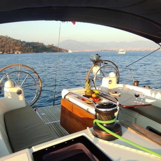 Jeanneau 14m Yelkenli