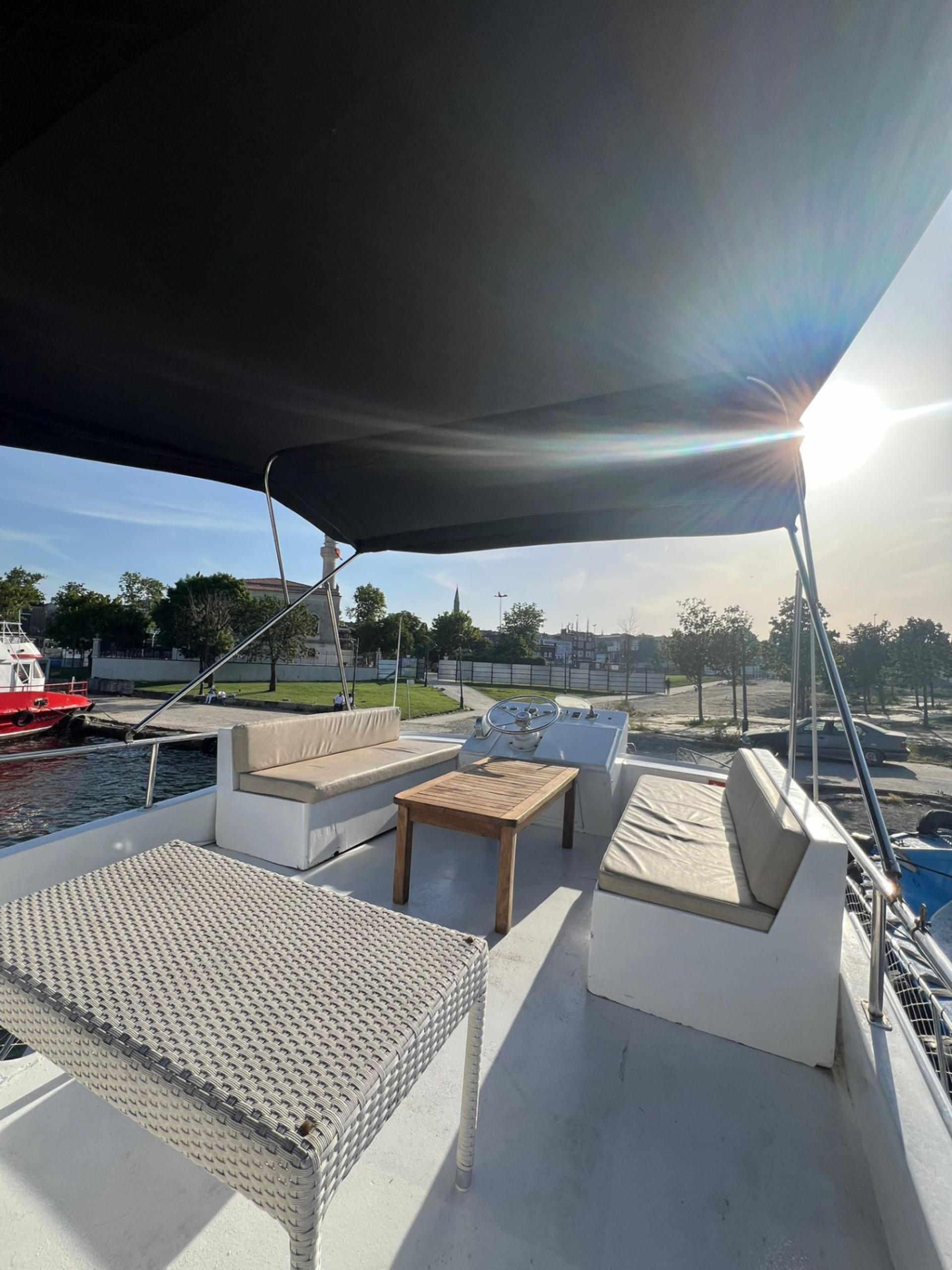 Rental Custom made 14m Motor Yacht - 580 - photo 11