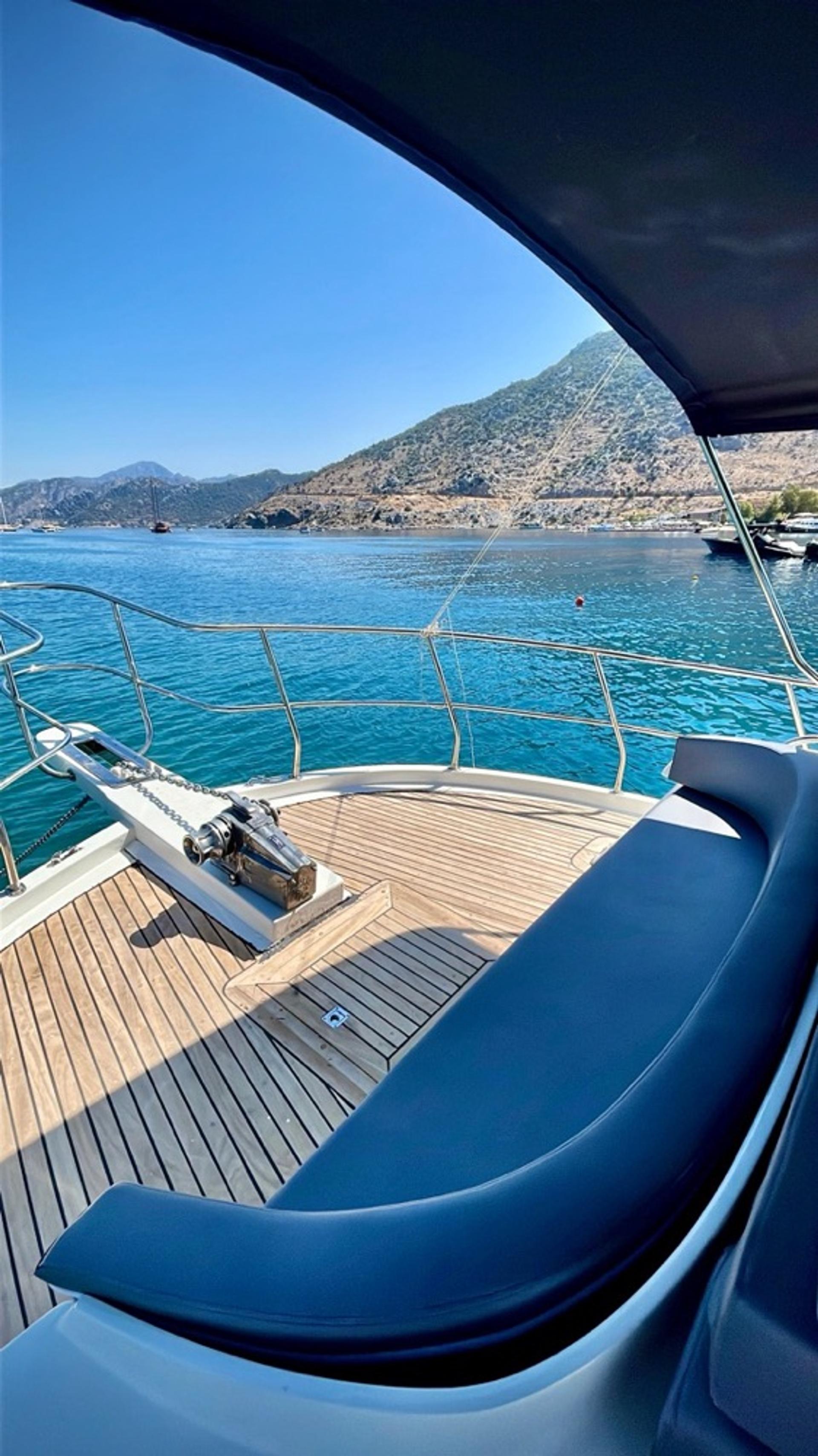 Rental Custom made 14m Motor Yacht - 619 - photo 6